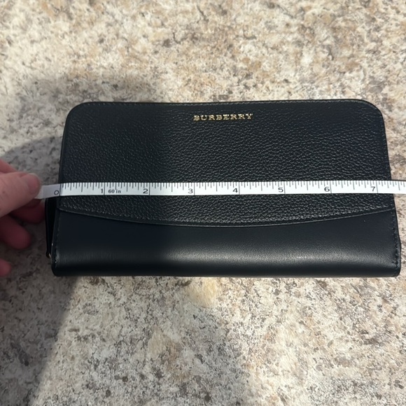 Burberry Zippered Wallet - Picture 10 of 11